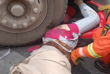 市民騎車(chē)不慎進(jìn)入混凝土車(chē)盲區(qū)被拖行